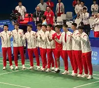  羽毛球夜战：齐鲁银狐队逆转祁连猎隼队，主帅临场妙招新人首发惊艳