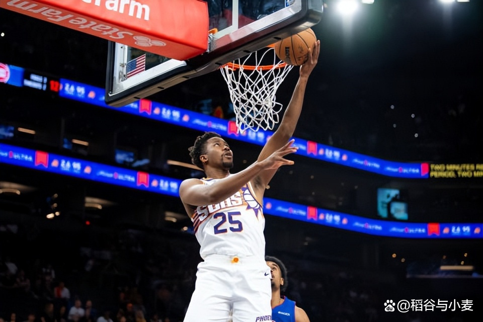 包含菲尼克斯太阳训练开放日;今晨更衣室发声引观众欢呼;国王杯在即;训练强度显著提升的词条 包含菲尼克斯太阳训练开放日;今晨更衣室发声引观众欢呼;国王杯在即;训练强度显著提升的词条