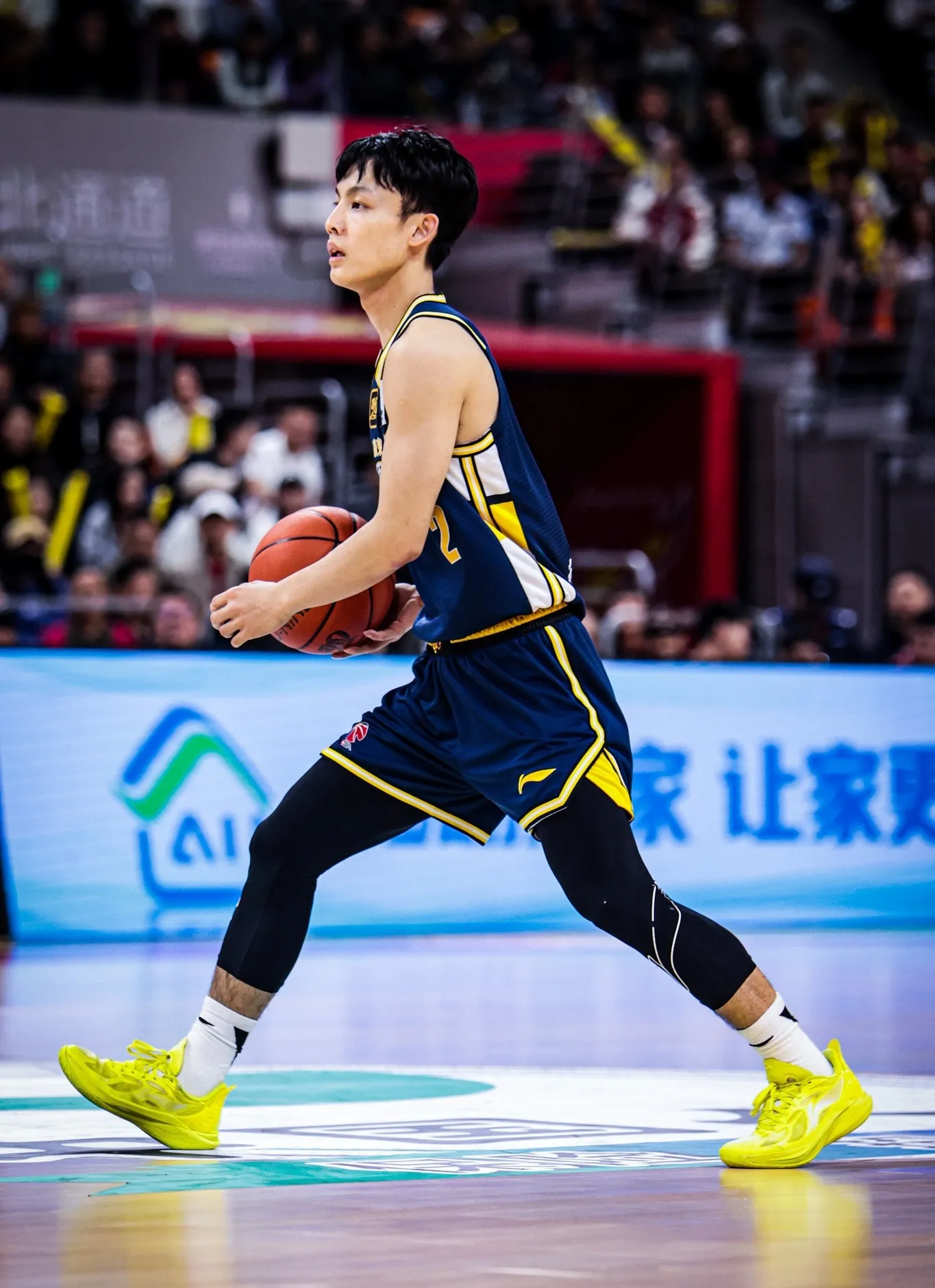 九游娱乐 -关键时刻广厦男篮备战NBA常规赛，队长鼓劲细节曝光，底气十足，控场能力受关注(广厦vs广东易建联退役仪式)