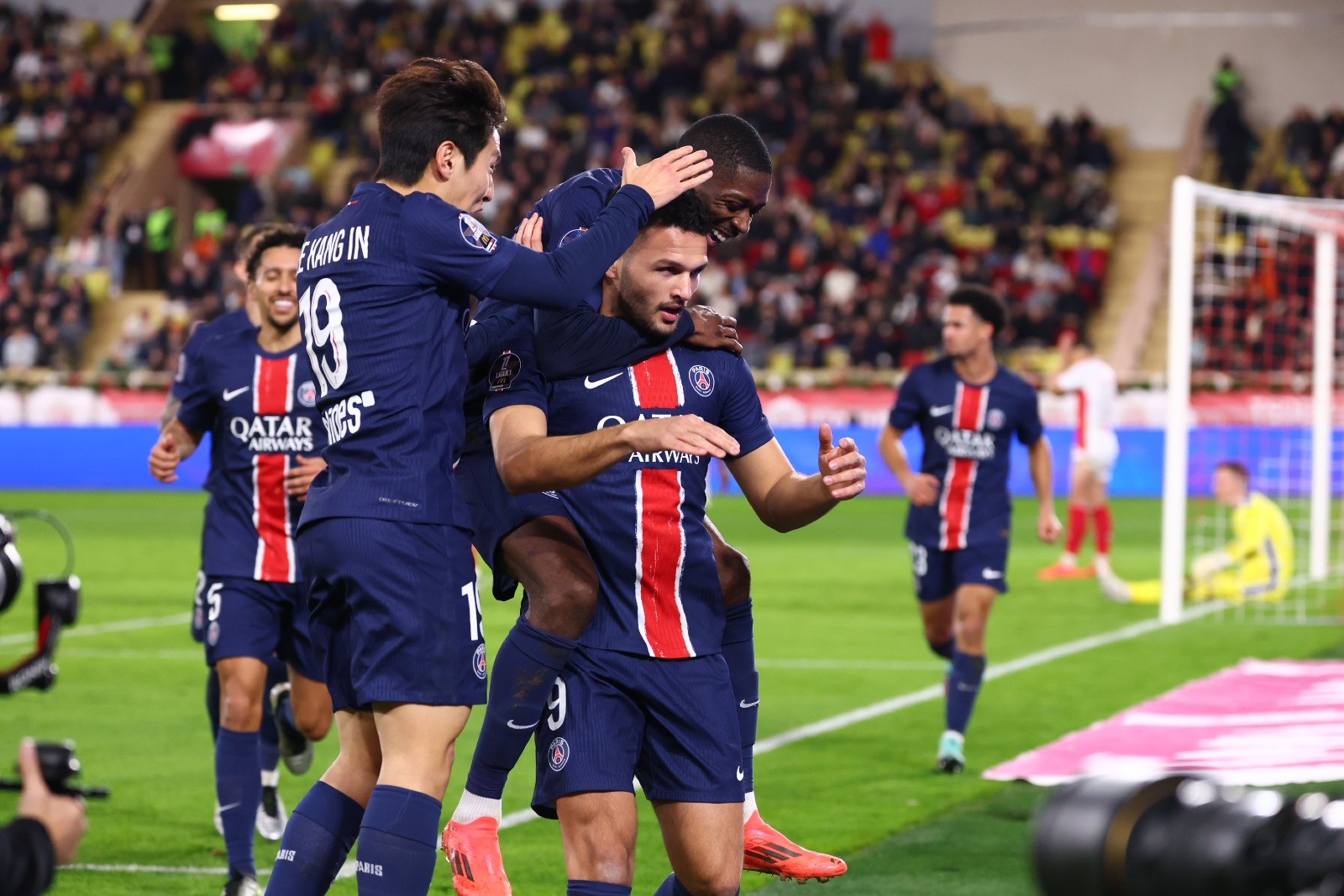 赛地聚焦:法甲国际比赛日热度飙升,浙江队完成体检,引发热议,医务组通报恢复 赛地聚焦:法甲国际比赛日热度飙升,浙江队完成体检,引发热议,医务组通报恢复