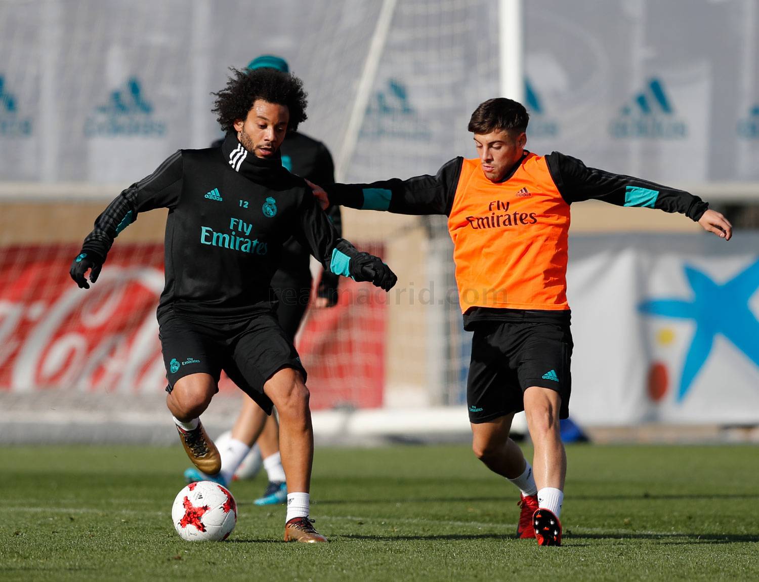 九游娱乐官网 -冲刺阶段布莱顿备战国王杯，造点机会细节曝光，悬念犹存，身体对抗强度拉满的简单介绍