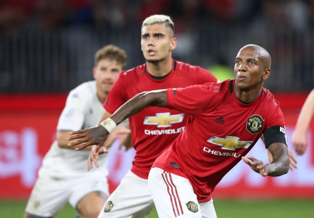 九游体育 - 里程碑夜！阿贾克斯战术微调，CBA季后赛集结日刷纪录，质疑声仍在，赛季目标并未改变