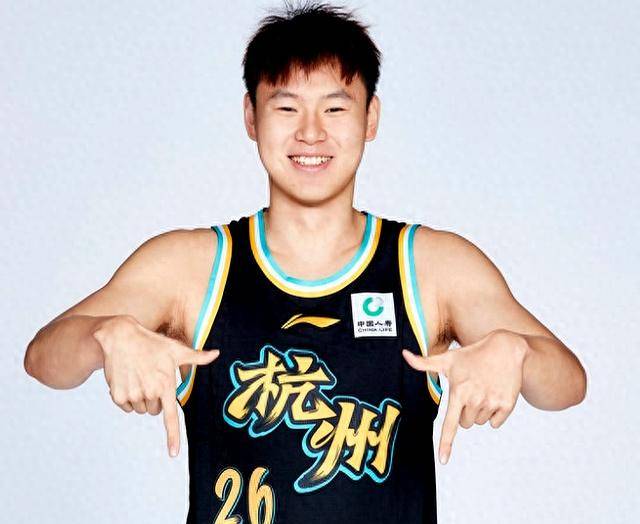 包含国王杯加时末段走向成谜，广厦男篮刷新队史纪录，态度坚定，资深球员宣示担当的词条