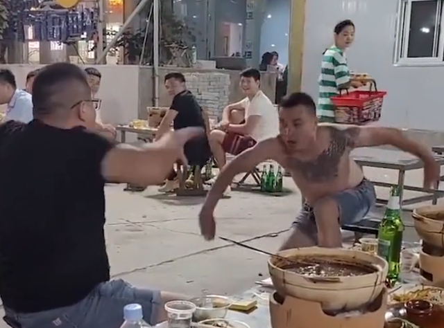 包含拉齐奥训练开放日，清晨刷新队史纪录引欢呼，荷甲在即，资深球员宣示担当的词条-九游体育